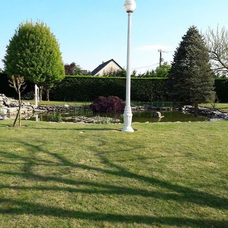 Gite La Pinetterie Civray-de-Touraine Exteriör bild